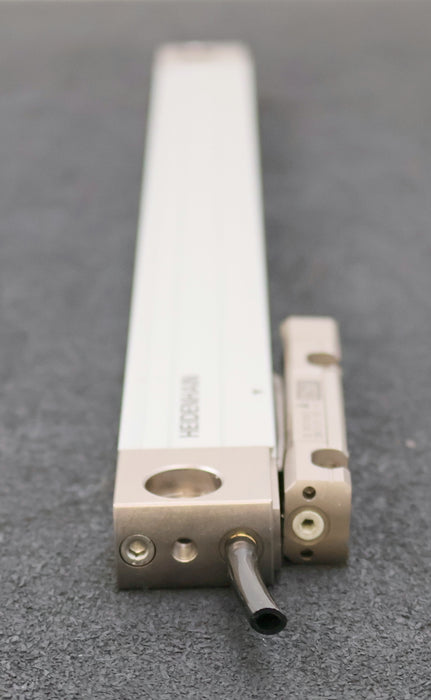 Bild des Artikels HEIDENHAIN-Längenmassstab-ID-760-942-03-LC-495S-10nm-ML-270mm-Gesamtlänge-407mm