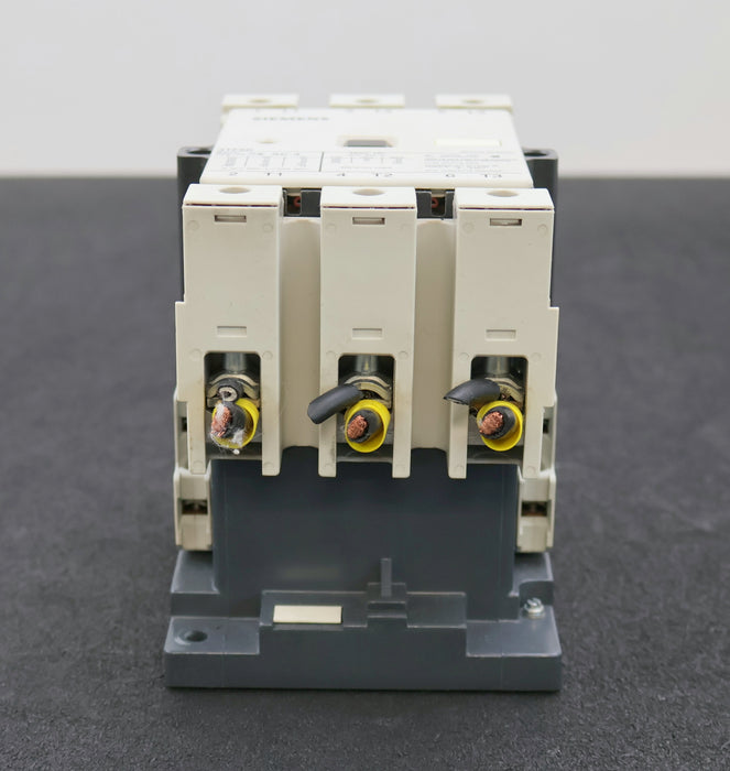 Bild des Artikels SIEMENS-Leistungsschütz-3TF5022-0AL2-Spulenspannung-230VAC-50/60Hz-gebraucht