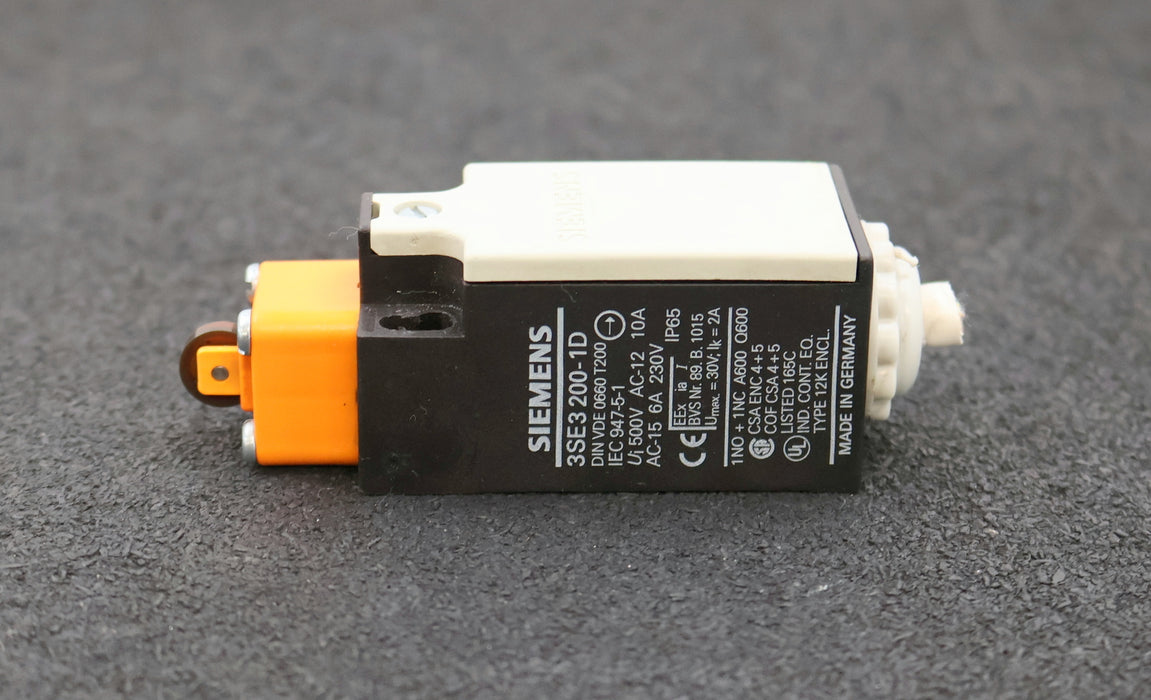 Bild des Artikels SIEMENS-Positionsschalter-3SE3200-1D-500V-10A-230V-6A-gebraucht