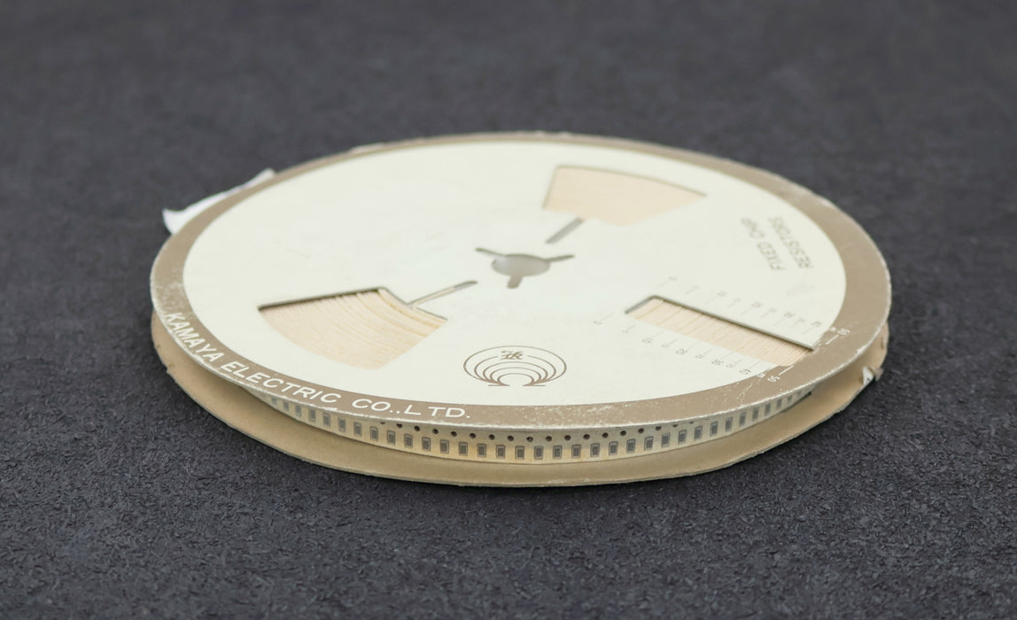 Bild des Artikels KAMAYA-ELECTRIC-4900x-SMD-Widerstand-240Ω-RMC-1/8-241J-240-Ohm-Model-72-5RU