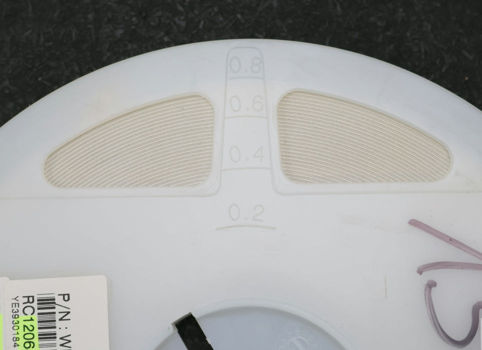 Bild des Artikels YAGEO-4000x-SMD-Widerstand-3,3kΩ-RC1206JR-07-3300-Ohm-Model-WRC04298