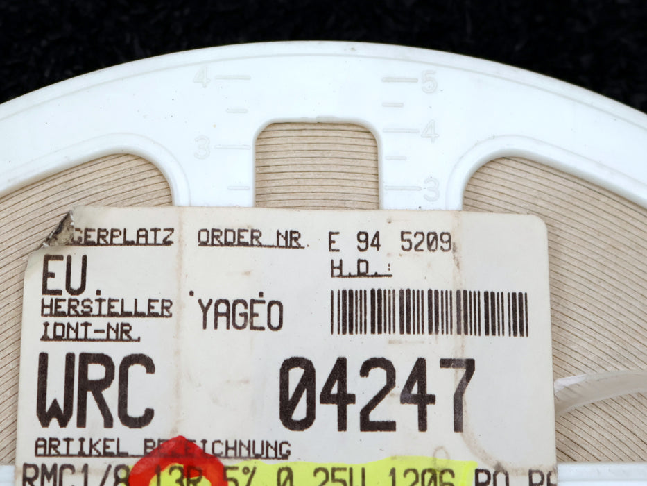 Bild des Artikels YAGEO-4500x-SMD-Widerstand-13Ω-RMC1/8-1206-13-Ohm-Model-WRC04247