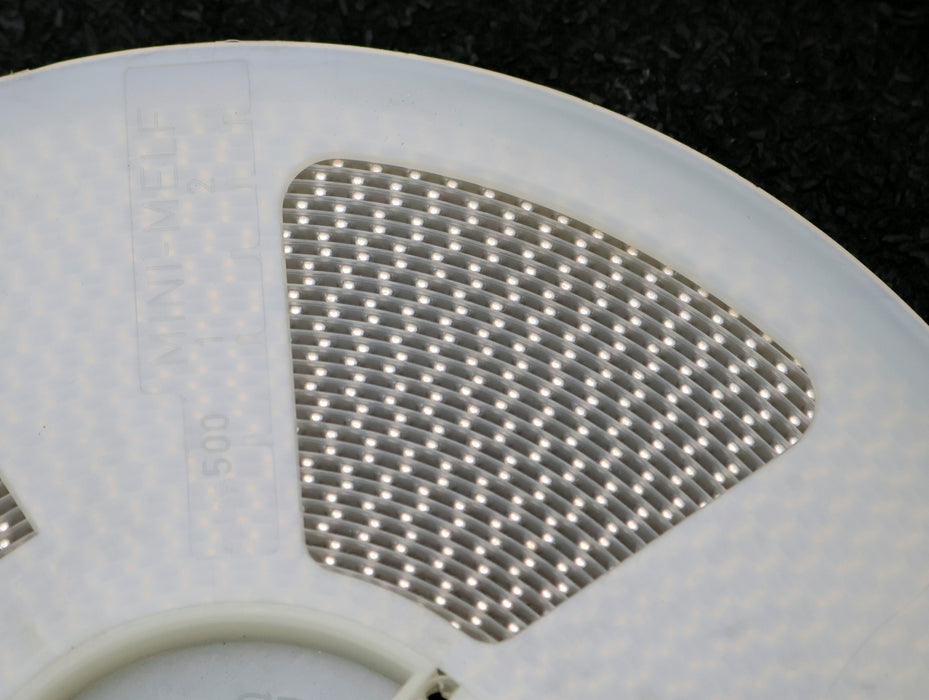 Bild des Artikels BEYSCHLAG-3000x-SMD-Widerstand-2,21kΩ-MINI-MELF-2210-Ohm-Model-MMA-0204-50