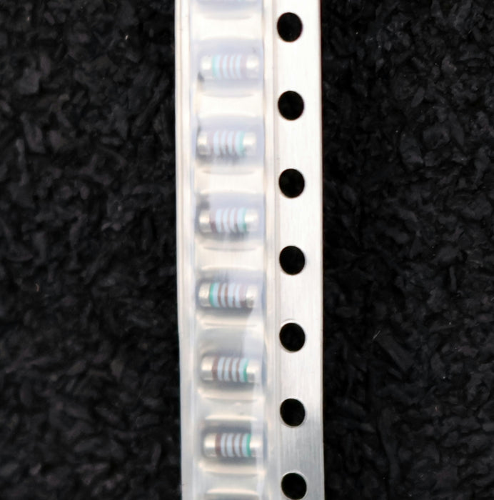 Bild des Artikels BEYSCHLAG-1200x-SMD-Widerstand-5,11kΩ-MINI-MELF-5110-Ohm-Model-MMA-0204-50