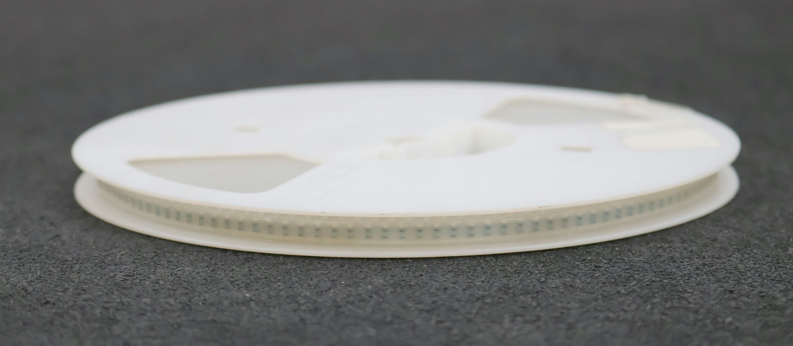 Bild des Artikels BEYSCHLAG-2500x-SMD-Widerstand-249kΩ-MINI-MELF-249000-Ohm-Model-MMA-0204-50