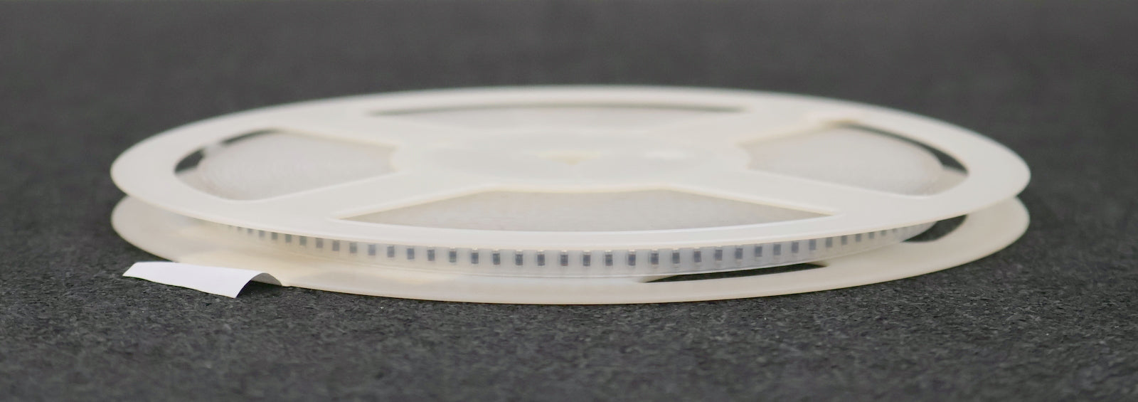 Bild des Artikels BC-COMPONENTS-1700x-SMD-Widerstand-3,6kkΩ-MINI-MELF-3600-Ohm-Model-MMA-0204-50