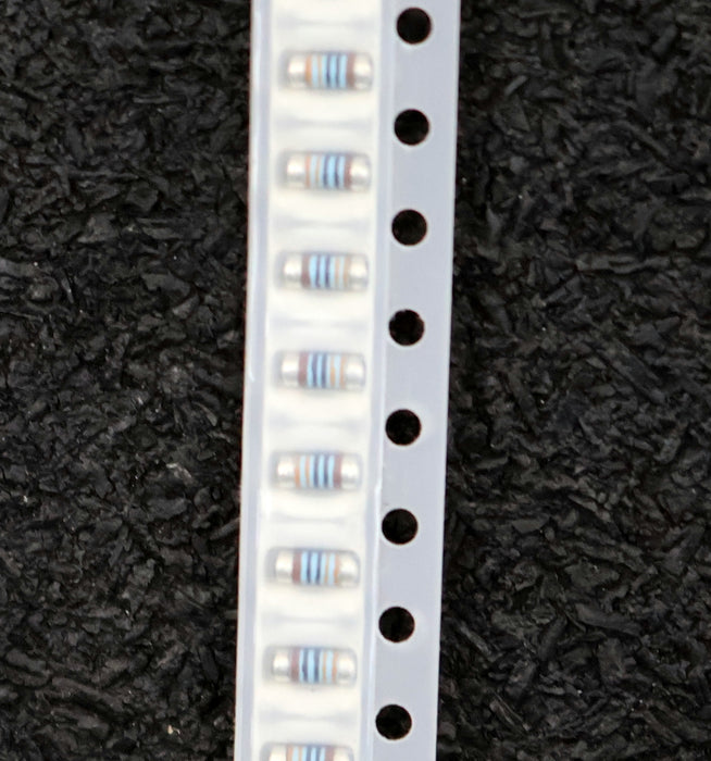 Bild des Artikels BEYSCHLAG-1000x-SMD-Widerstand-330Ω-MINI-MELF-330-Ohm-Model-MMA-0204-50