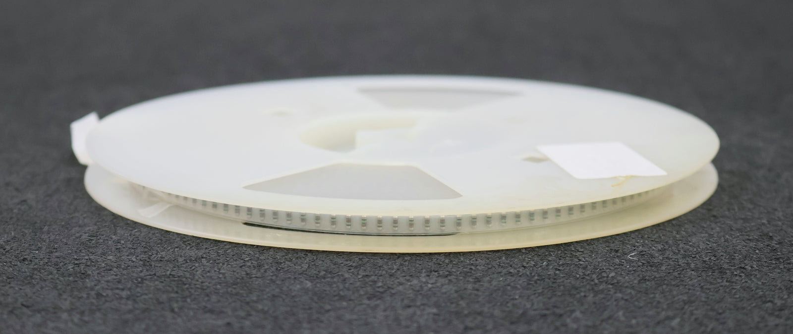 Bild des Artikels BEYSCHLAG-2700x-SMD-Widerstand-1,2MΩ-MINI-MELF-1200000-Ohm-Model-MMA-0204-50