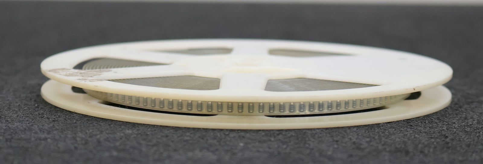Bild des Artikels BEYSCHLAG-1700x-SMD-Widerstand-180Ω-MINI-MELF-180-Ohm-Model-MMA-0204-50