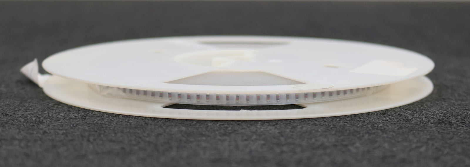 Bild des Artikels BEYSCHLAG-1700x-SMD-Widerstand-4,22kΩ-MINI-MELF-4220-Ohm-Model-MMA-0204-50