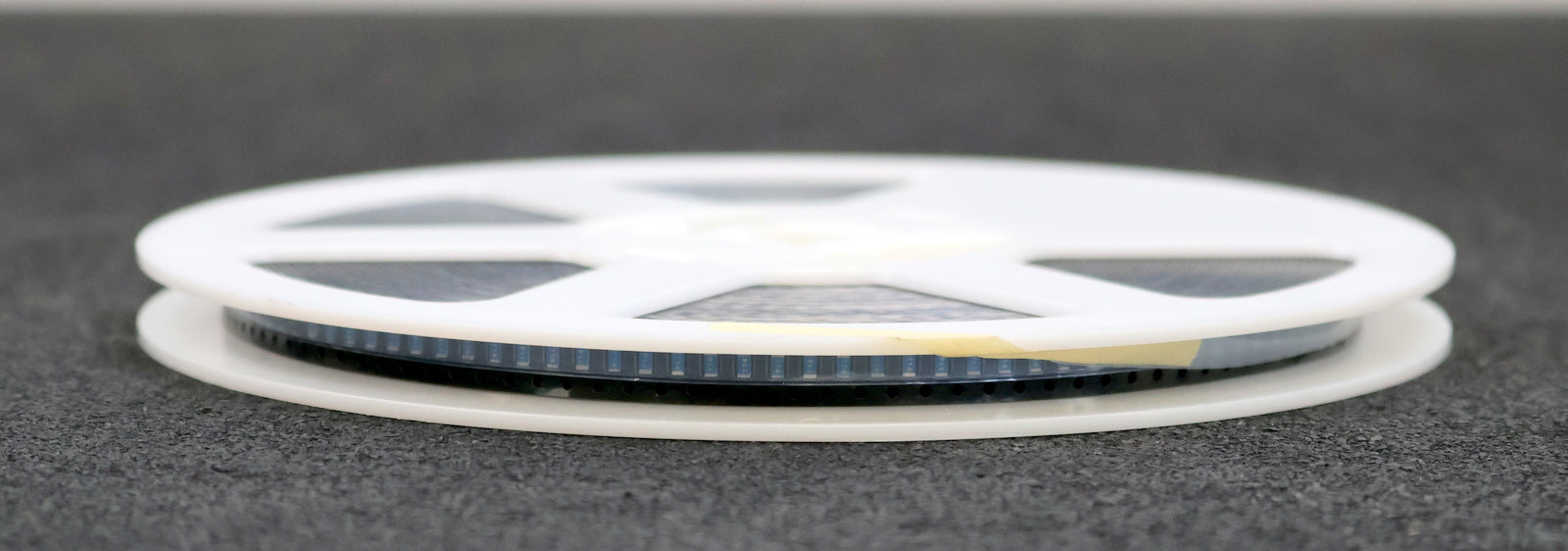 Bild des Artikels PHILIPS-4000x-SMD-Widerstand-110kΩ-RC01-110000-Ohm-Model-A670-RS-8947-31098001