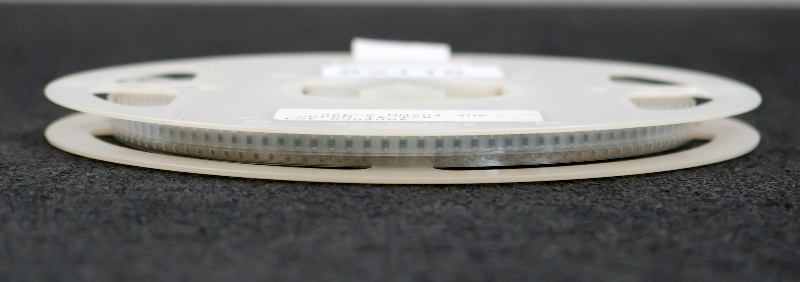 Bild des Artikels FIRSTOHM-2200x-SMD-Widerstand-30kΩ-030408F-30000-Ohm-Model-MM204