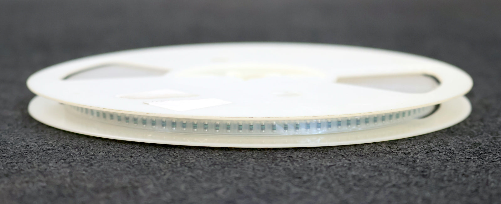 Bild des Artikels BEYSCHLAG-2000x-SMD-Widerstand-10MΩ-MINI-MELF-10000000-Ohm-Model-MMA-0204-50