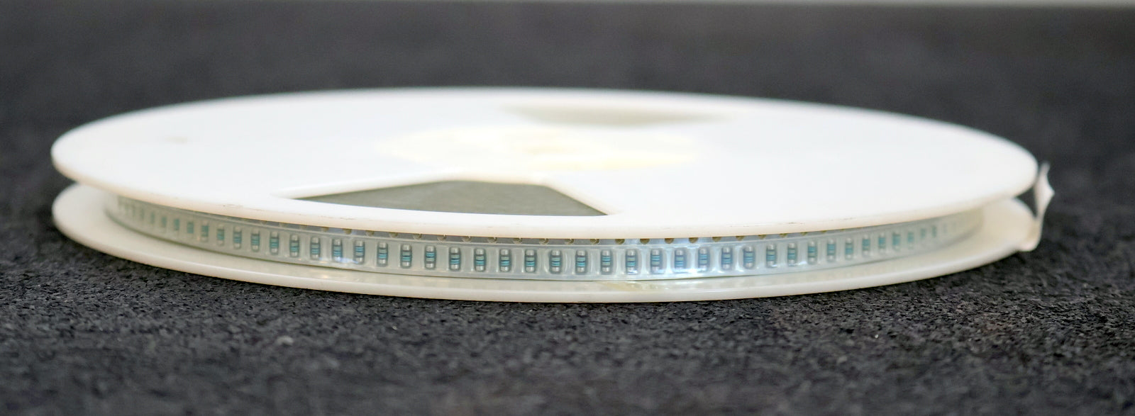 Bild des Artikels BEYSCHLAG-2300x-SMD-Widerstand-1,5MΩ-MINI-MELF-1500000-Ohm-Model-MMA-0204-50