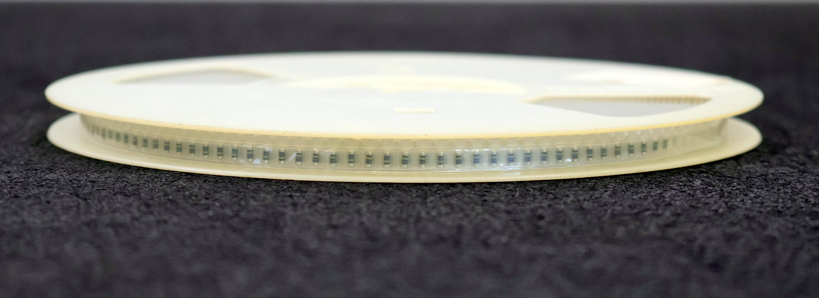 Bild des Artikels BEYSCHLAG-2200x-SMD-Widerstand-1MΩ-MINI-MELF-1000000-Ohm-Model-MMA-0204-50