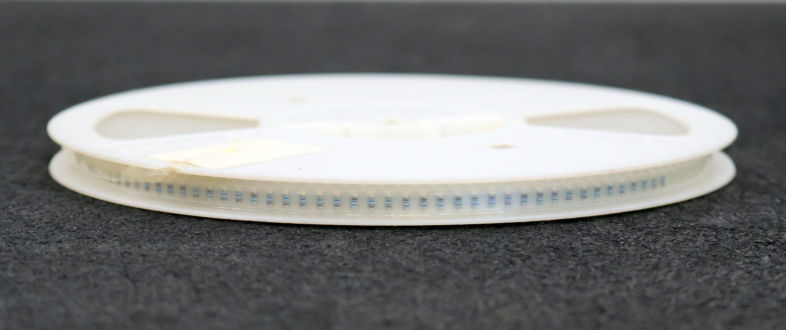 Bild des Artikels BEYSCHLAG-2500x-SMD-Widerstand-90,9kΩ-MINI-MELF-90900-Ohm-Model-MMA-0204-50