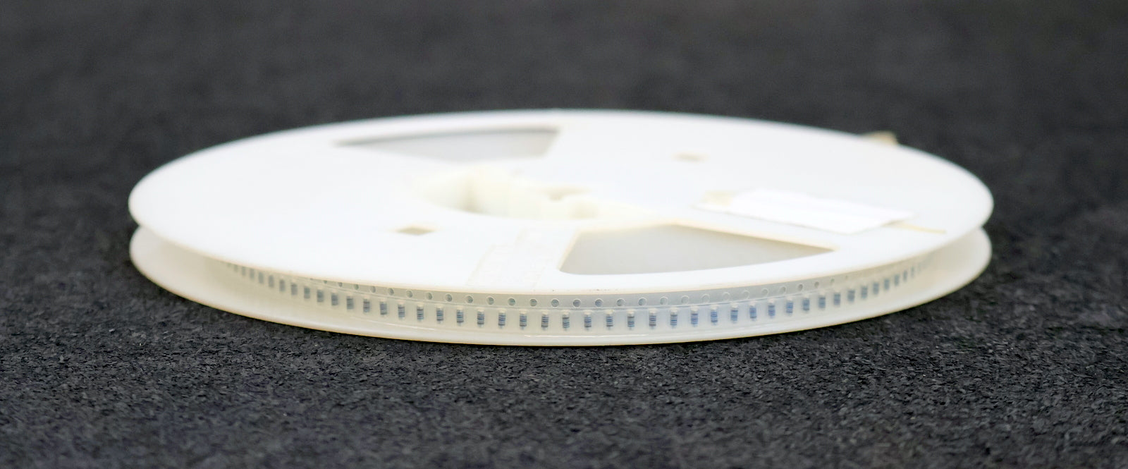 Bild des Artikels BEYSCHLAG-2000x-SMD-Widerstand-820kΩ-MINI-MELF-820000-Ohm-Model-MMA-0204-50