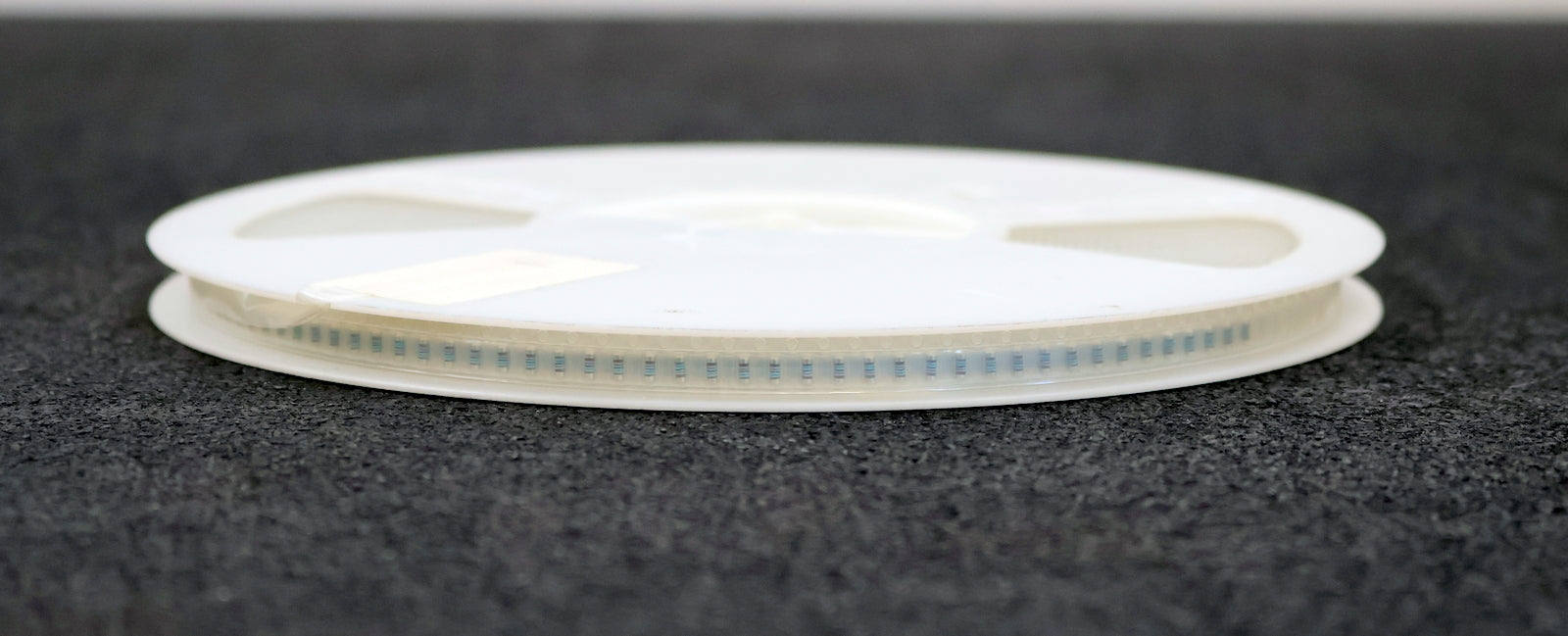 Bild des Artikels BEYSCHLAG-2500x-SMD-Widerstand-1,5kΩ-MINI-MELF-1500-Ohm-Model-MMA-0204-50