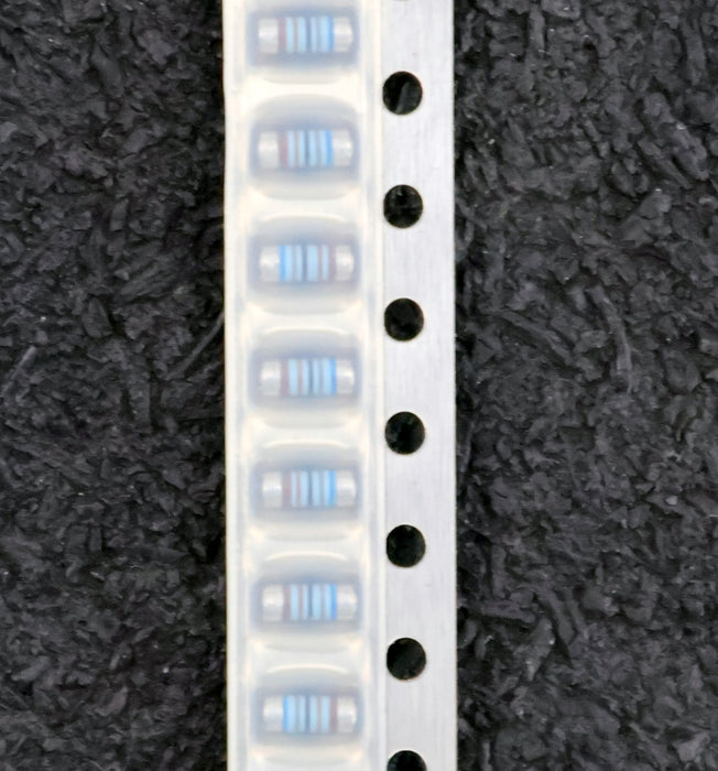 Bild des Artikels BEYSCHLAG-2500x-SMD-Widerstand-6,8kΩ-MINI-MELF-6800-Ohm-Model-MMA-0204-50