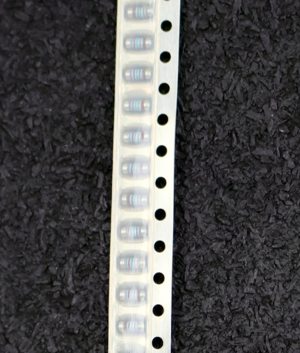 Bild des Artikels BEYSCHLAG-2000x-SMD-Widerstand-8,25kΩ-MINI-MELF-8250-Ohm-Model-MMA-0204-50