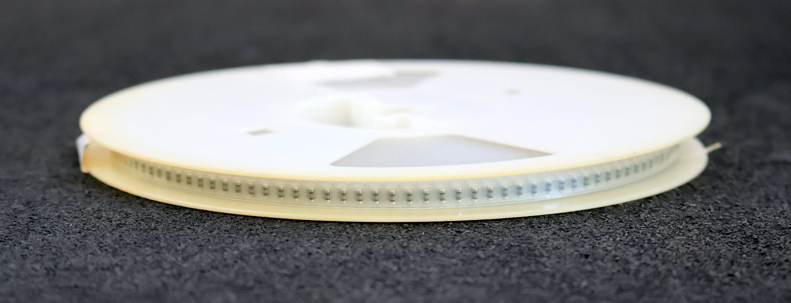 Bild des Artikels BEYSCHLAG-2000x-SMD-Widerstand-2,74Ω-MINI-MELF-2,74-Ohm-Model-MMA-0204-50