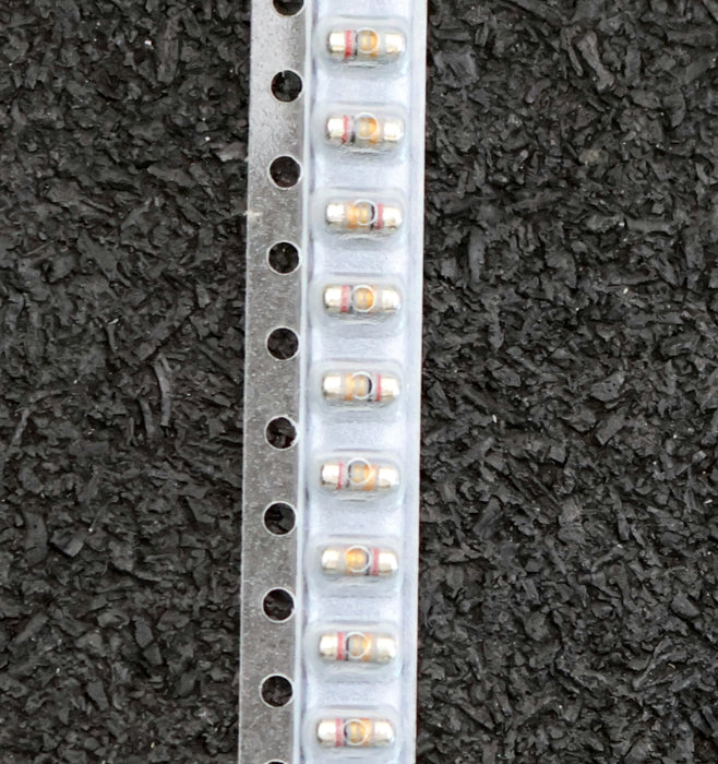 Bild des Artikels BEYSCHLAG-800x-SMD-Widerstand-2,0Ω-MINI-MELF-2,0-Ohm-Model-MMA-0204-50