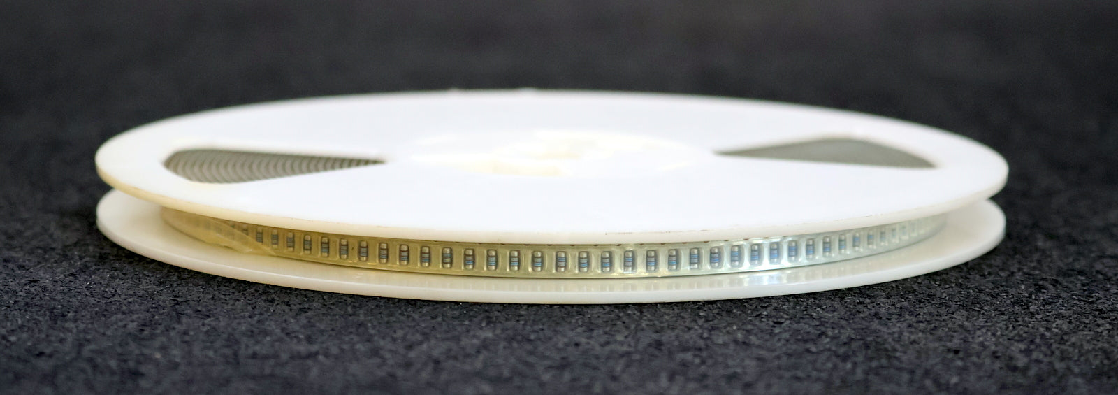 Bild des Artikels BEYSCHLAG-2000x-SMD-Widerstand-16,2Ω-MINI-MELF-16,2-Ohm-Model-MMA-0204-50