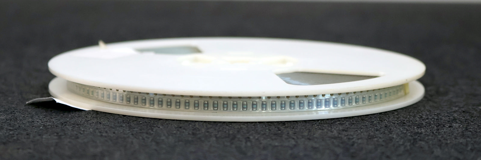 Bild des Artikels BEYSCHLAG-2000x-SMD-Widerstand-32,4Ω-MINI-MELF-32,4-Ohm-Model-MMA-0204-50
