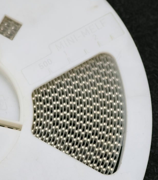 Bild des Artikels BEYSCHLAG-2000x-SMD-Widerstand-130Ω-MINI-MELF-130-Ohm-Model-MMA-0204-50