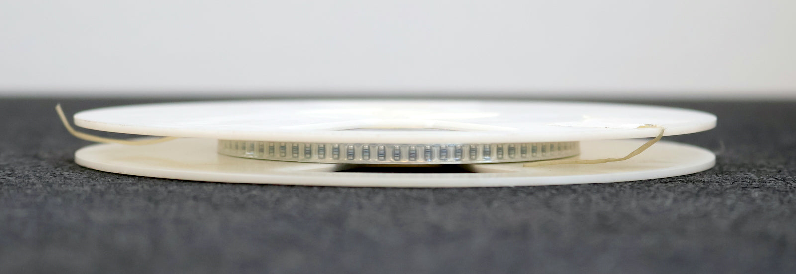 Bild des Artikels BEYSCHLAG-500x-SMD-Widerstand-392Ω-MINI-MELF-392-Ohm-Model-MMA-0204-50