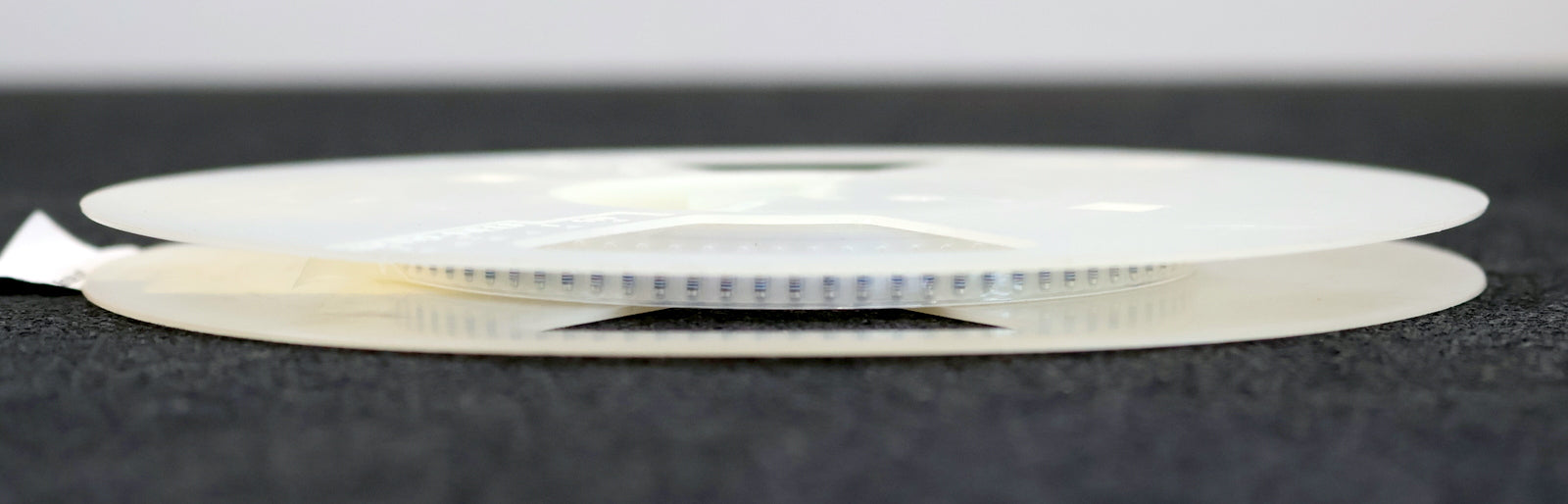 Bild des Artikels BEYSCHLAG-700x-SMD-Widerstand-332Ω-MINI-MELF-332-Ohm-Model-MMA-0204-50