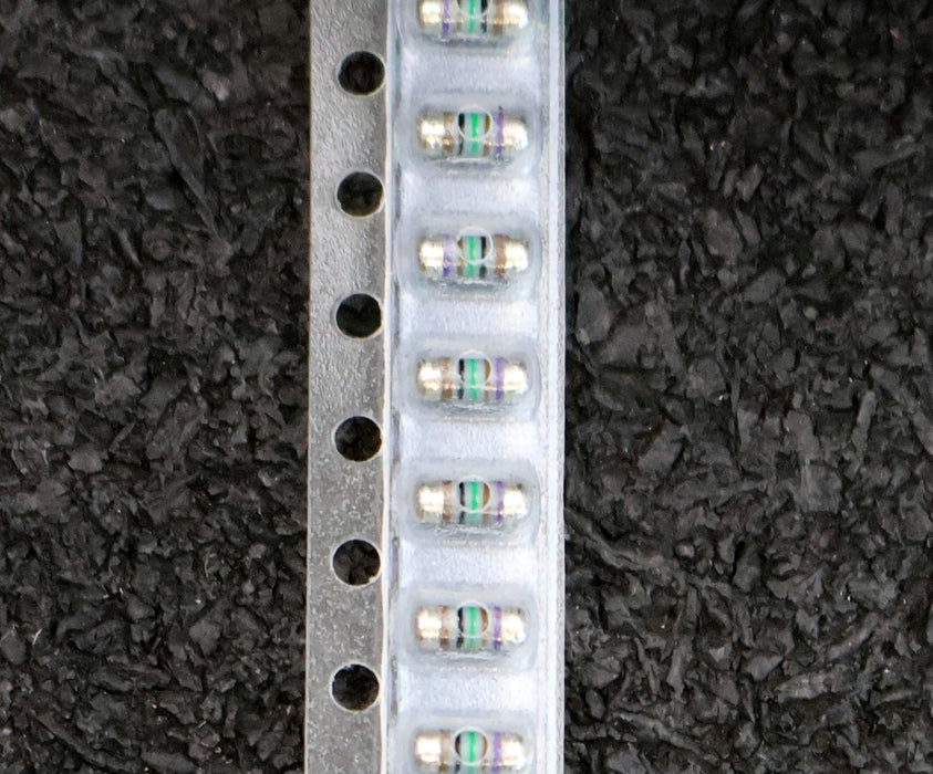 Bild des Artikels BEYSCHLAG-2500x-SMD-Widerstand-715Ω-MINI-MELF-715-Ohm-Model-MMA-0204-50
