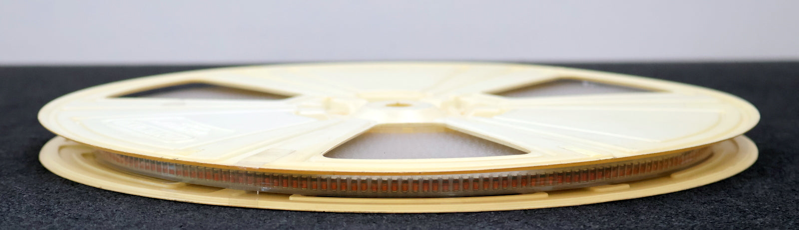 Bild des Artikels ITT-SEMICONDUCTORS-4500x-MELF-DIODE-Model-ZMY4.7-GURT-Art.Nr.-179510601