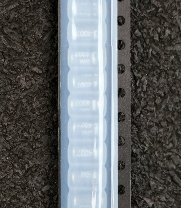 Bild des Artikels DIOTEC-2500x-Silizium-Gleichrichterdioden-für-die-Oberflächenmontage-SM4007