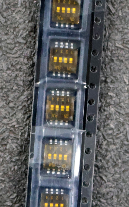 Bild des Artikels POLYMAX-50x-4-fach-SMD-Dip-Schalter-618020-FO:SA1103-unbenutzt