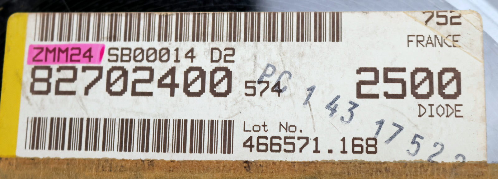 Bild des Artikels 2000x-Zenerdiode-Model-ZMM24-DZ-04857-Zenerspannung-24V-7"-reel-with-2000-units