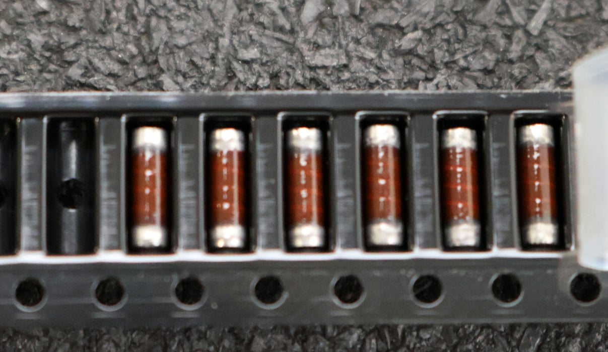 Bild des Artikels 1000x-SMD-Widerstand-15kΩ-15000-Ohm-Standard-MELF-7"-reel-with-1000-units