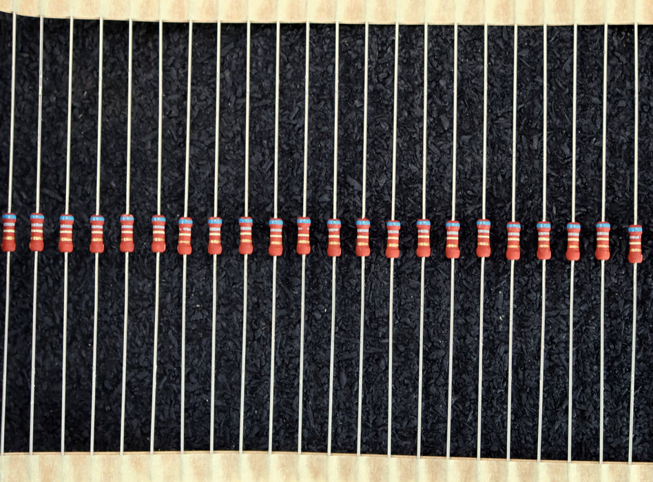 Bild des Artikels 1000x-Metallschichtwiderstände-680kΩ-CODENO-2322-193-13684-680000-Ohm