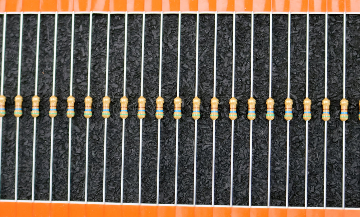 Bild des Artikels DRALORIC-1900x-Metallschichtwiderstände-560Ω-560-Ohm-Toleranz-5%-Model-LCA0207
