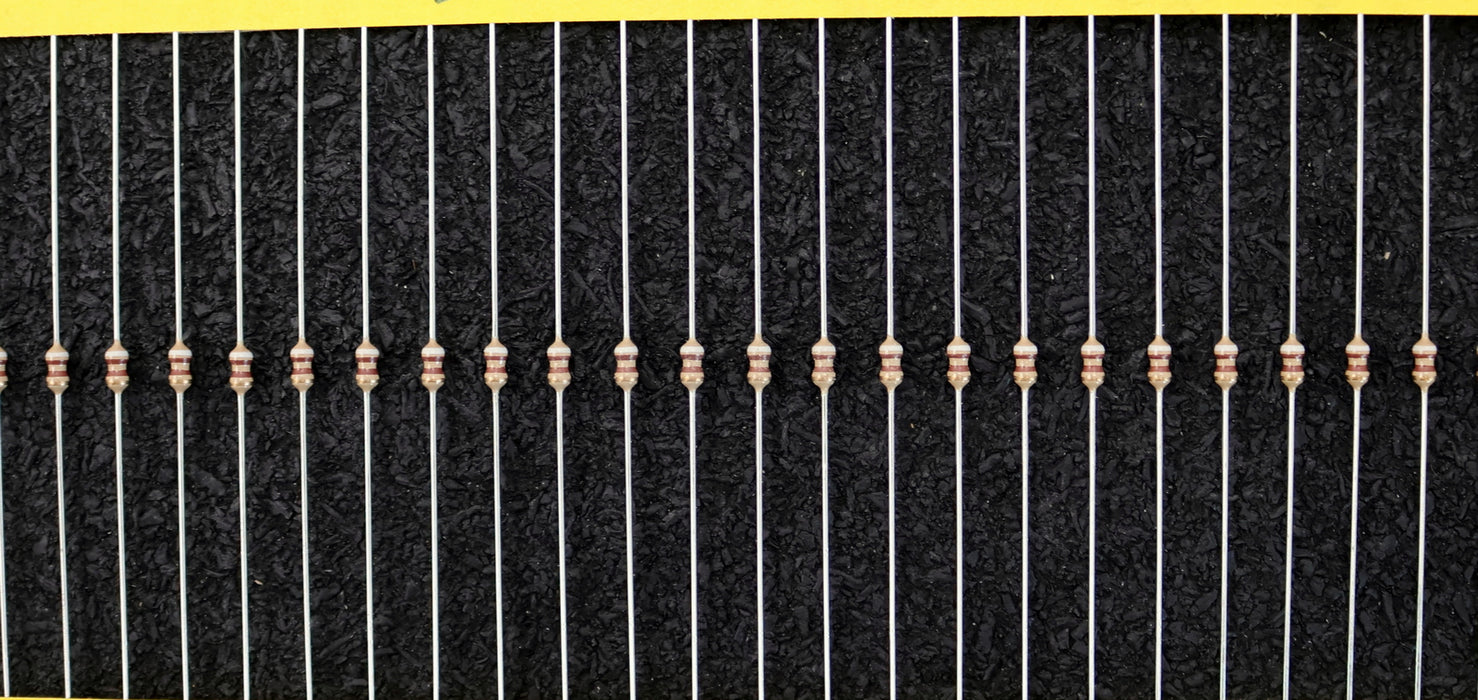 Bild des Artikels YAGEO-5000x-Metallschichtwiderstände-910Ω-CFR25SJT-52-910R-1/4W-52mm-910-Ohm