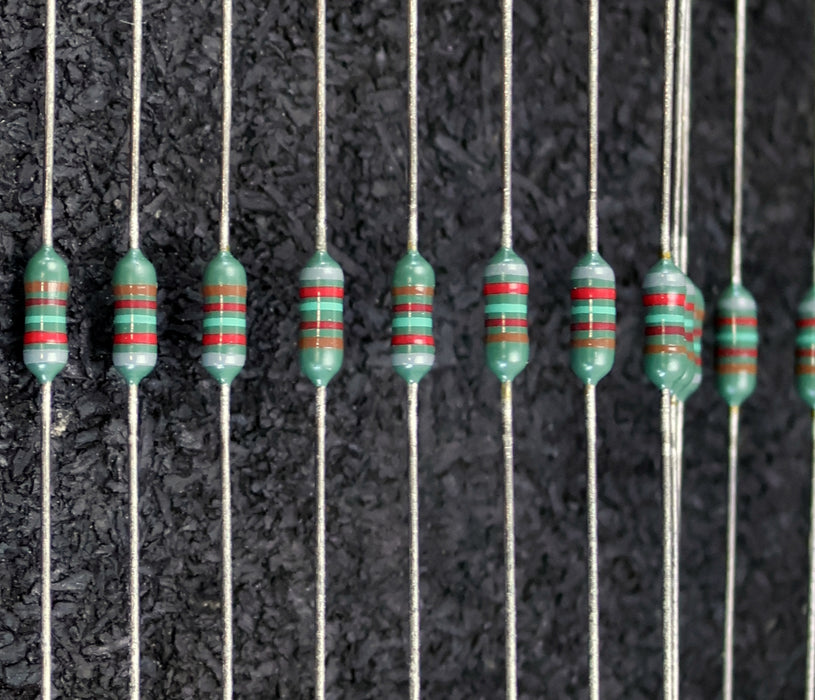 Bild des Artikels MATSUSHITA-1800x-Metallschichtwiderstände-82,5kΩ-1/4W-82500-Ohm-Toleranz-1%