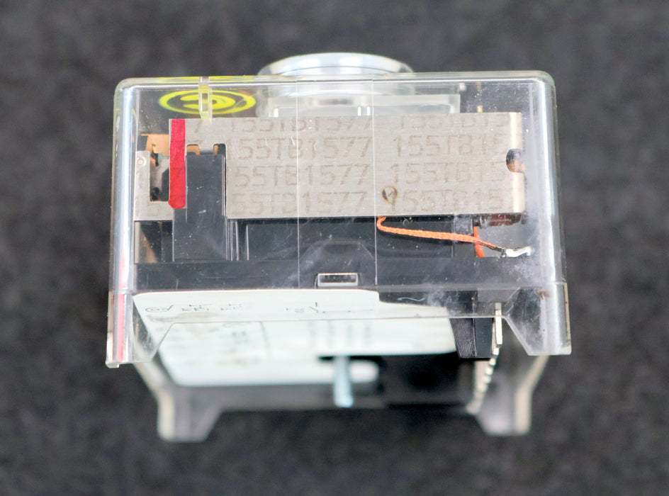 Bild des Artikels HONEYWELL-Feuerungsautomat-Typ-TF802.1-Art.Nr.-02404-220/240V-50Hz-5VA