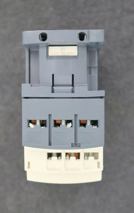 Bild des Artikels SCHNEIDER-ELECTRONIC-Schütz-LC1D18-Spullenspannung-24V-50/60Hz-32A-690V-6kV