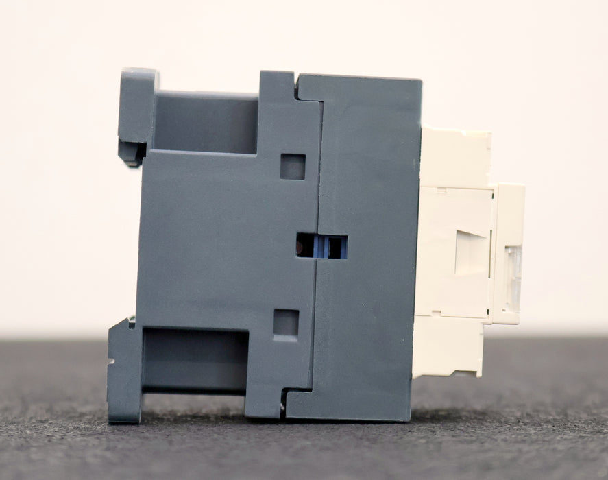 Bild des Artikels SCHNEIDER-ELECTRONIC-Schütz-LC1D18-Spullenspannung-24V-50/60Hz-32A-690V-6kV