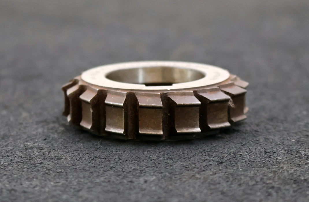 Bild des Artikels RAXA-GARANT-Keilwellen-Formfräser-8-Keile-62,3x72x12,3mm-mit-Höcker-Ø76x20xØ40mm