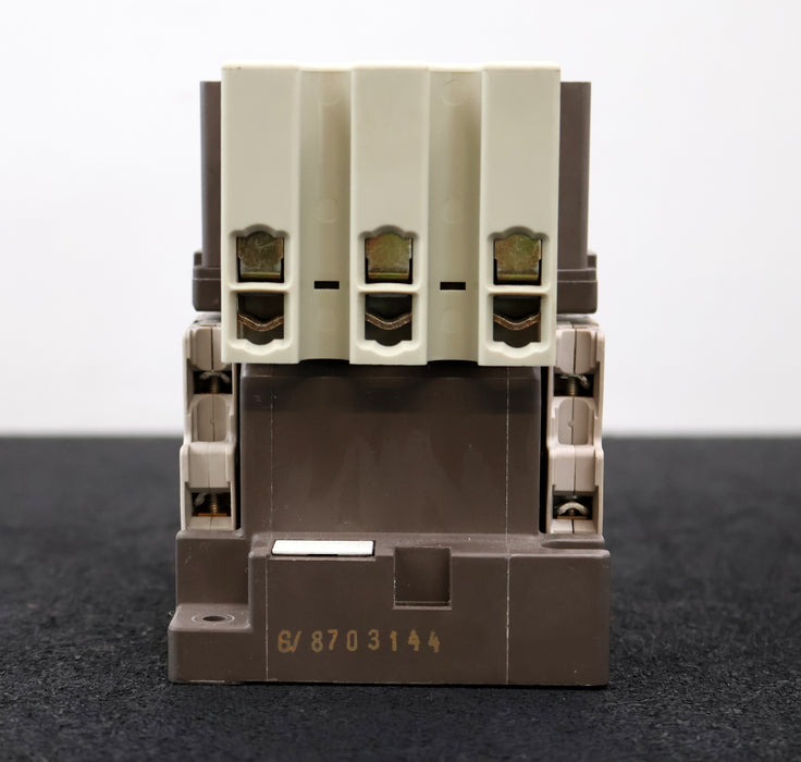 Bild des Artikels SIEMENS-Leistungsschütz-3TF46-Spulenspannung-183-220V-50/60Hz-gebraucht
