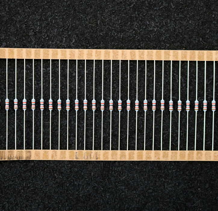 Bild des Artikels BEYSCHLAG-600x-Metallschichtwiderstände-82kΩ-82000-Ohm-Toleranz-1%-MBB0207-50