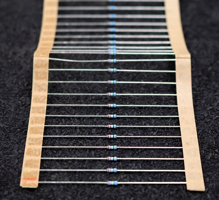 Bild des Artikels BEYSCHLAG-1000x-Metallschichtwiderstände-60,4kΩ-60400-Ohm-Toleranz-1%