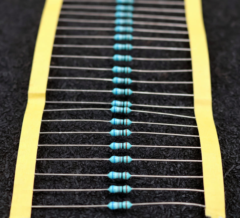 Bild des Artikels ASJ-1500x-Metallschichtwiderstände-698Ω-698-Ohm-Toleranz-1%-Metal-Film-Resistors
