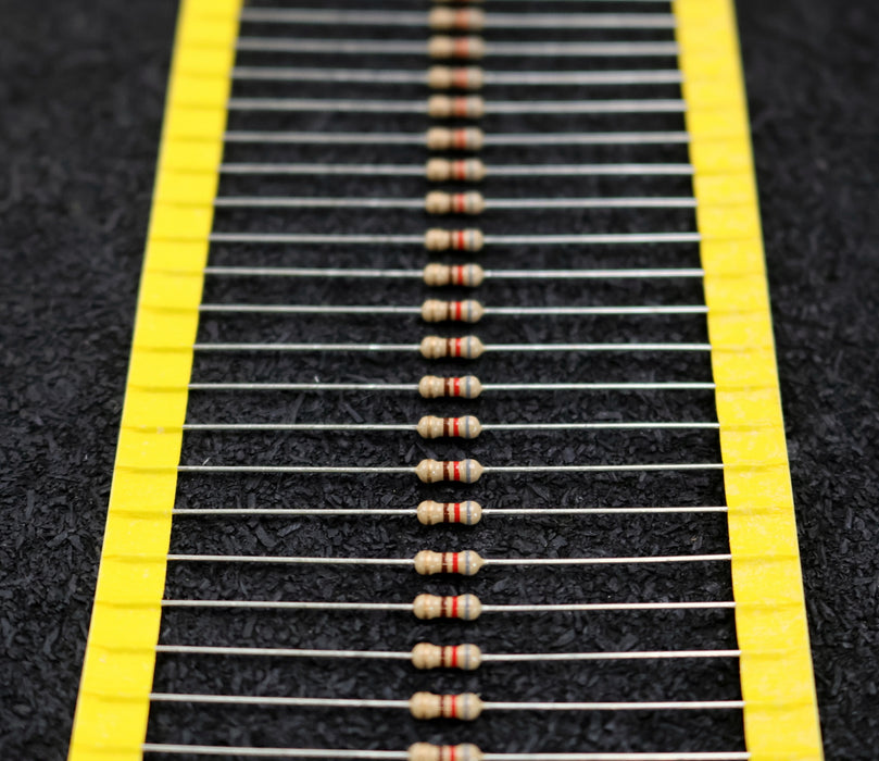 Bild des Artikels ASJ-1300x-Metallschichtwiderstände-820Ω-00217WKS-820-Ohm-Toleranz-5%